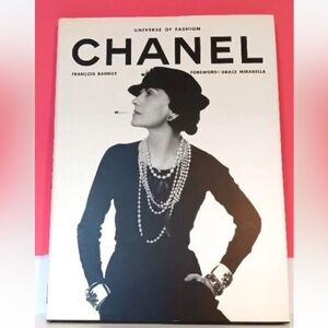 CHANEL‎ Fashion Book with Red and Black Accents